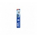 Oral-B® Pro-Expert Pulsar 35 cepillo dental medio