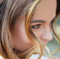 Ojeras y bolsas: 8 tips para acabar con el cansancio en tu mirada